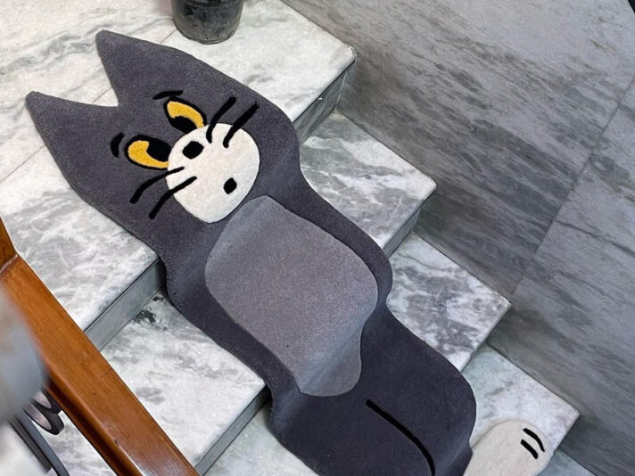 TOM STAIRS RUG