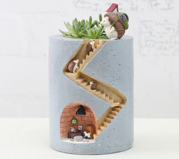 Hedgehog Family Home Resin Succulent Pot